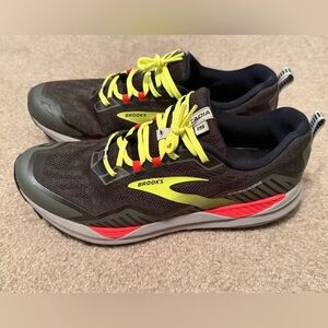 Brooks Casscadia- wide width